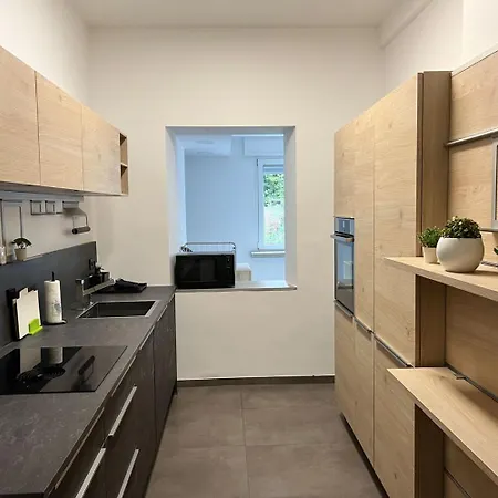 Apartment Wesseling Apartman *